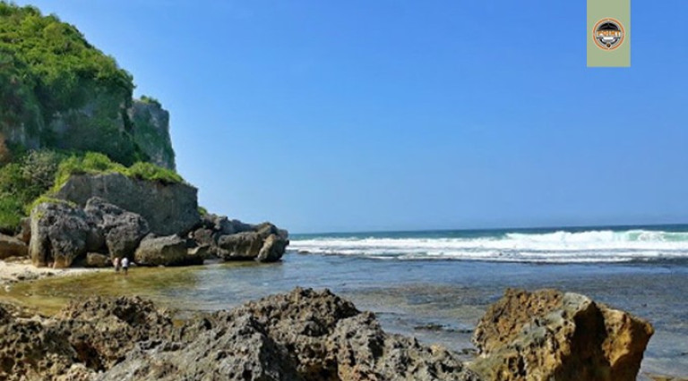 Pantai Ngondo Gunungkidul Yogyakarta